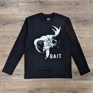 Bait x Batman glow in the dark Batarang longsleeve t-shirt - SIZE S